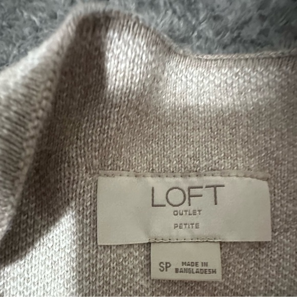 LOFT Heather Gray Knit Top - Picture 6 of 7